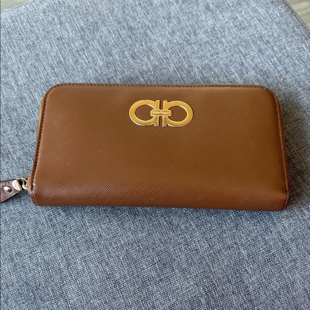 Salvatore Ferragamo Chestnut Brown Zip Wallet with Gold Gancini